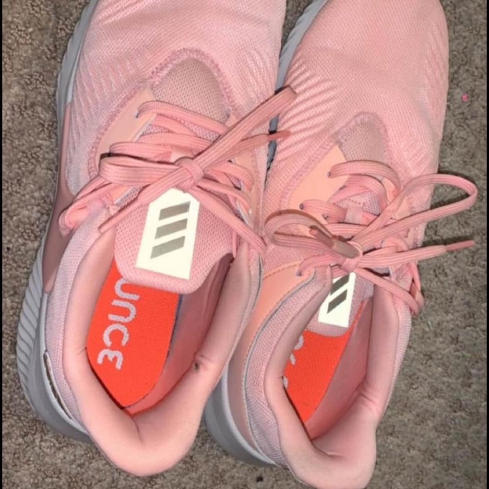 Running Shoes